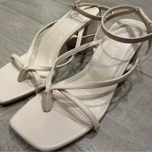 Madden Girl Nude Strappy Block Heel Sandals | Size 7 | Square Toe